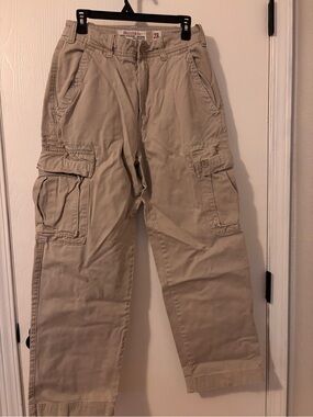 Hollister Men’s Tan Cargo Pants - Utility Pockets
